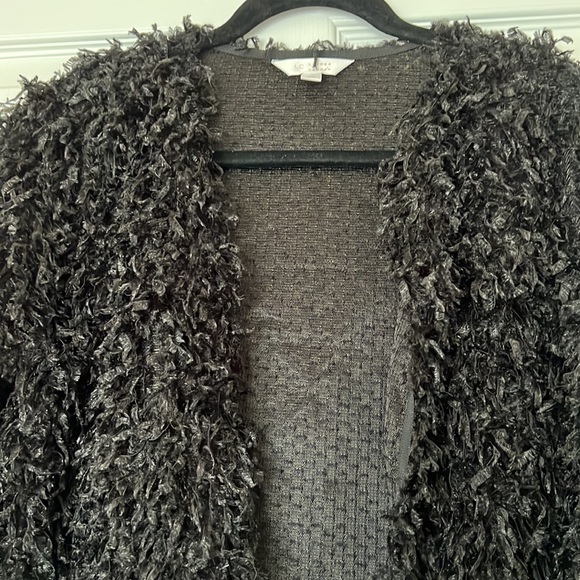 Fringed shabby cardigan - Picture 2 of 4